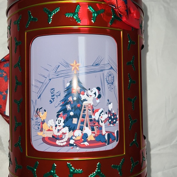 Disney Christmas Musical Popcorn Bucket Mickey and Friends - Picture 10 of 16